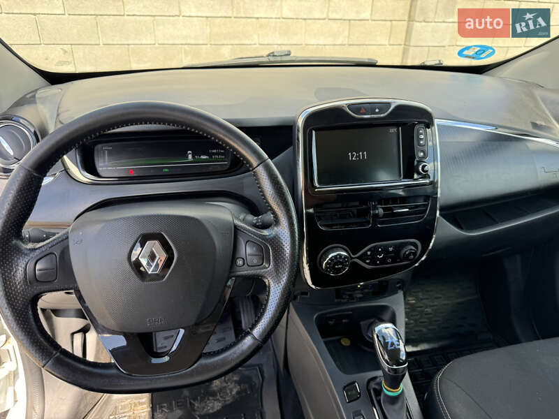 Хэтчбек Renault Zoe 2018 в Сарнах