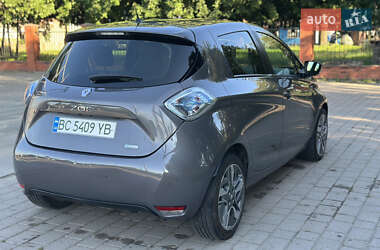 Хетчбек Renault Zoe 2016 в 