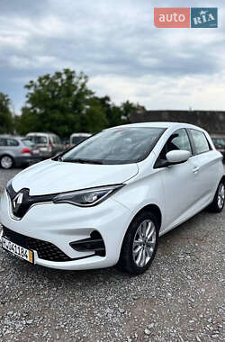 Хэтчбек Renault Zoe 2021 в 