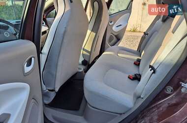 Хетчбек Renault Zoe 2014 в Запоріжжі