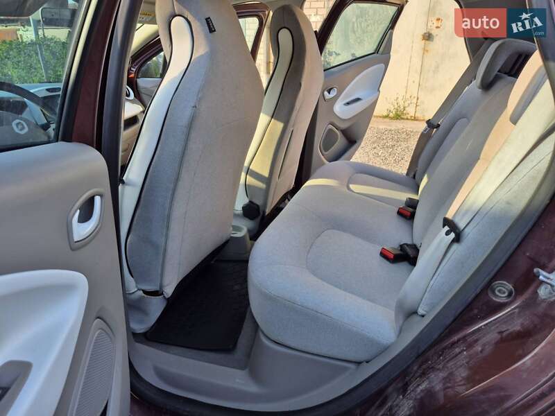 Хетчбек Renault Zoe 2014 в Запоріжжі