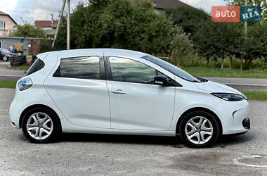 Хэтчбек Renault Zoe 2019 в 