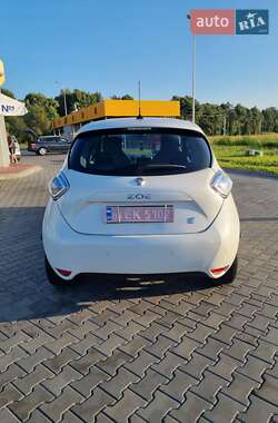 Хэтчбек Renault Zoe 2012 в 