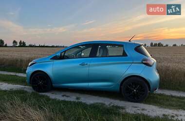 Хэтчбек Renault Zoe 2021 в 