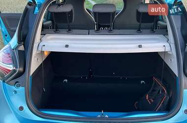 Хэтчбек Renault Zoe 2021 в 