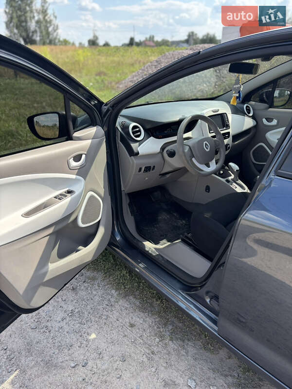 Хэтчбек Renault Zoe 2018 в Киеве фото 7 Хэтчбек Renault Zoe 2018 в Киеве