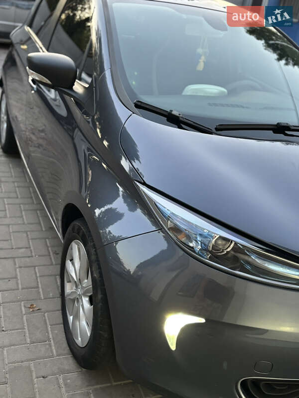 Хэтчбек Renault Zoe 2018 в Киеве фото 23 Хэтчбек Renault Zoe 2018 в Киеве