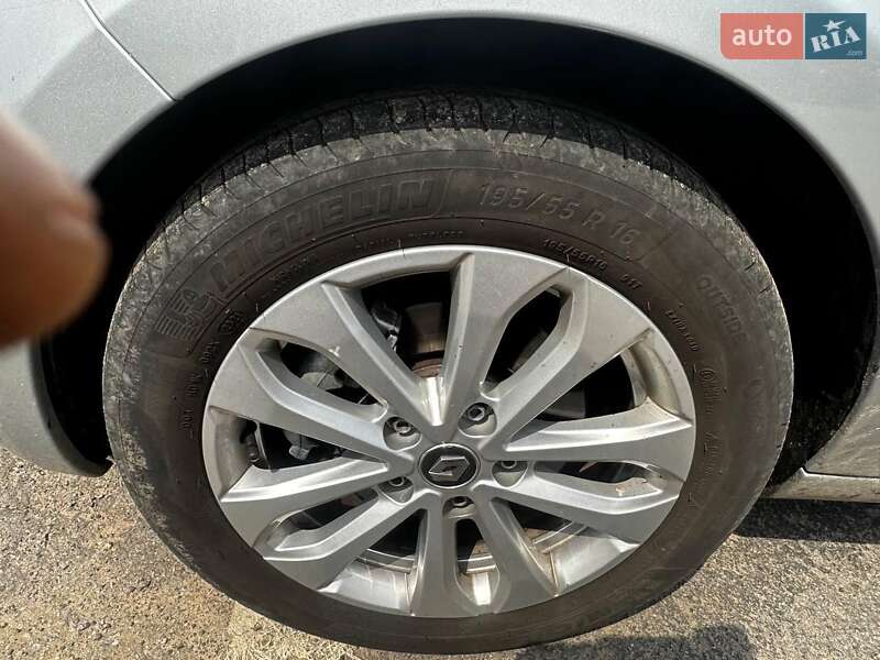 Хэтчбек Renault Zoe 2021 в Виннице