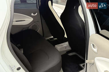 Хэтчбек Renault Zoe 2015 в 