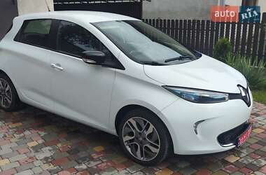 Хетчбек Renault Zoe 2016 в Городку