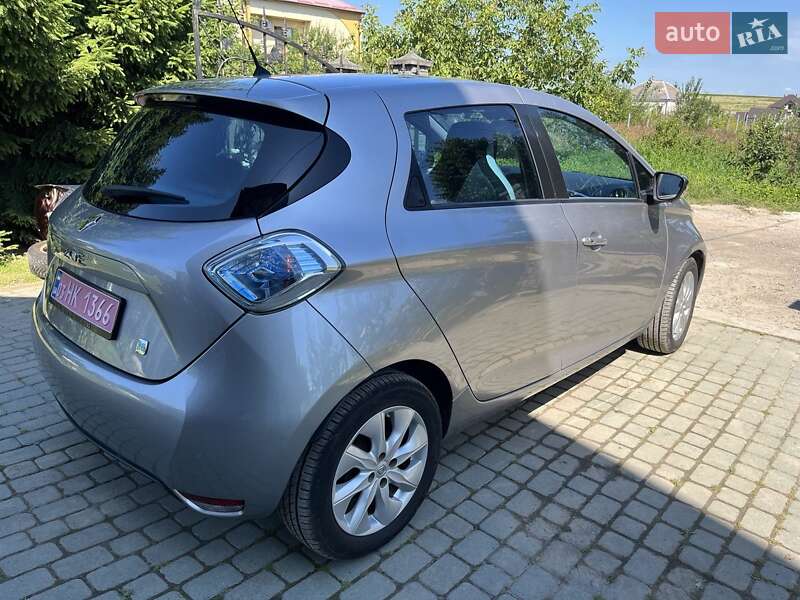 Хэтчбек Renault Zoe 2015 в Львове