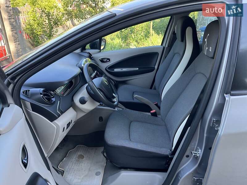 Хэтчбек Renault Zoe 2015 в Львове