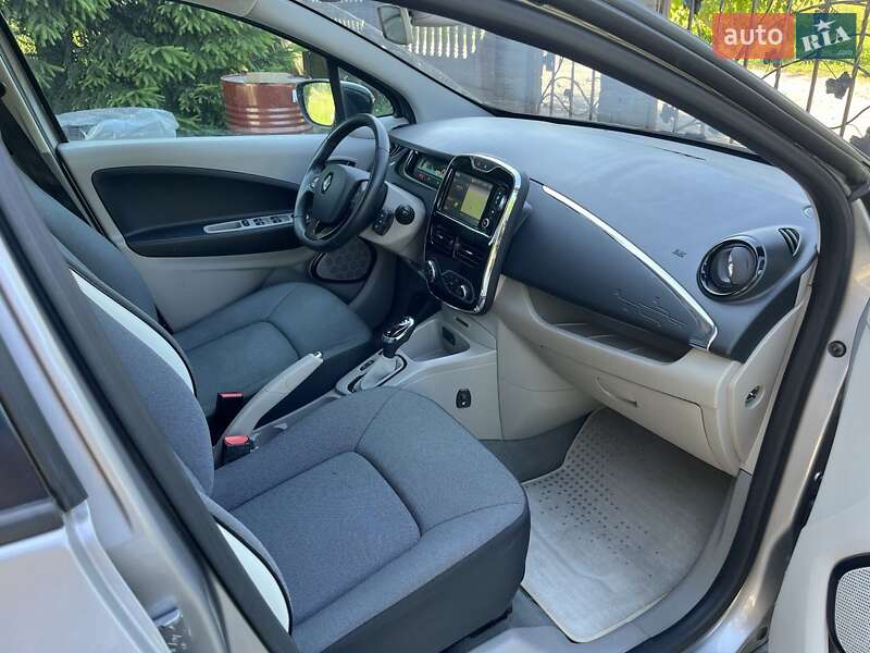 Хэтчбек Renault Zoe 2015 в Львове