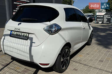 Хэтчбек Renault Zoe 2018 в 