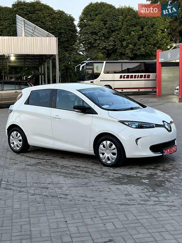 Хэтчбек Renault Zoe 2013 в Дубно
