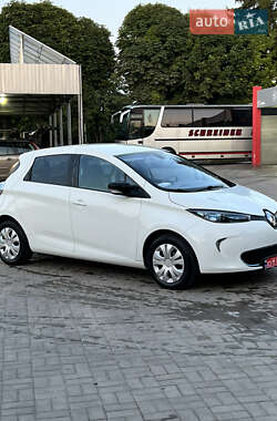 Хэтчбек Renault Zoe 2013 в 