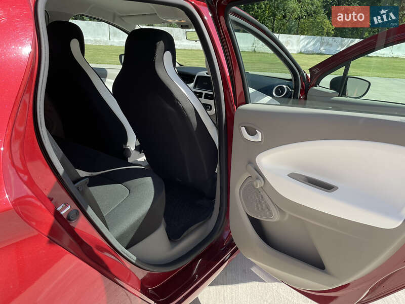 Хэтчбек Renault Zoe 2018 в Луцке
