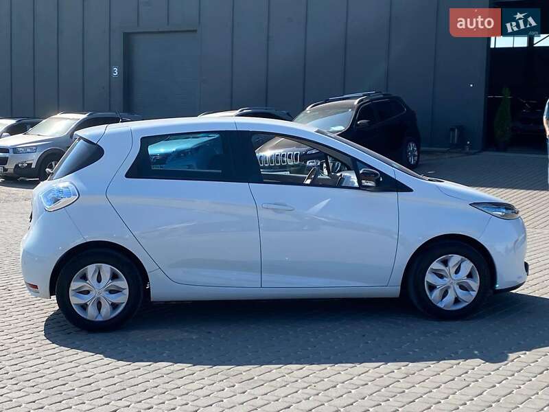 Хэтчбек Renault Zoe 2015 в Львове