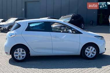 Хэтчбек Renault Zoe 2015 в 