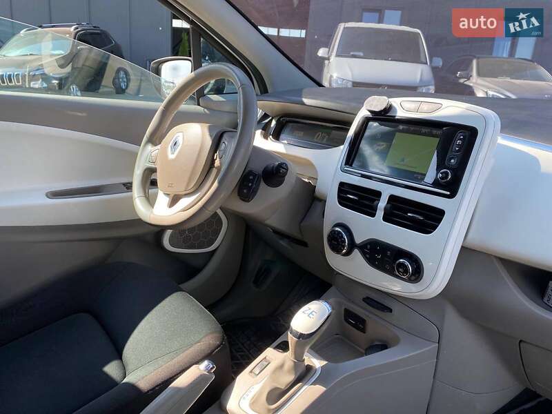 Хэтчбек Renault Zoe 2015 в Львове