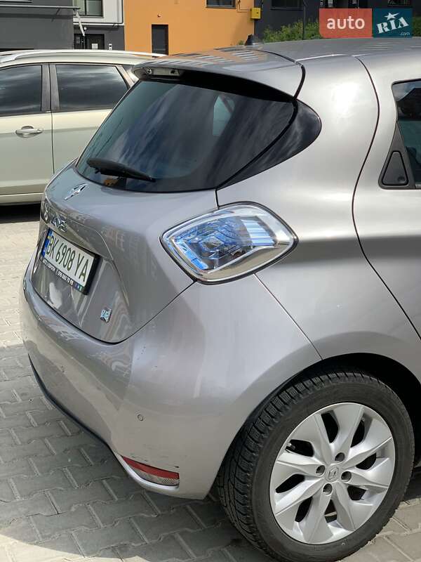 Хэтчбек Renault Zoe 2015 в Ровно
