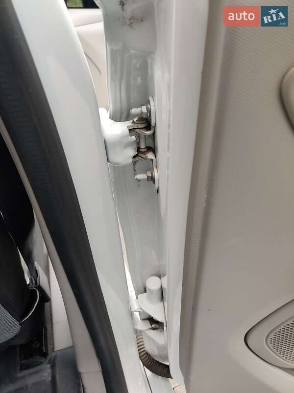 Хетчбек Renault Zoe 2018 в Дрогобичі фото 16 Хетчбек Renault Zoe 2018 в Дрогобичі