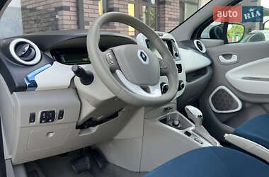 Хэтчбек Renault Zoe 2013 в 