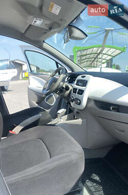 Хэтчбек Renault Zoe 2017 в 