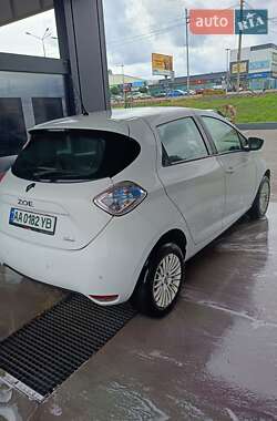 Хэтчбек Renault Zoe 2017 в 
