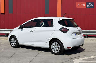 Хэтчбек Renault Zoe 2021 в 