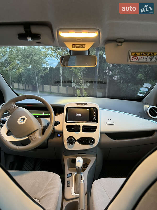 Хэтчбек Renault Zoe 2015 в Виннице фото 28 Хэтчбек Renault Zoe 2015 в Виннице