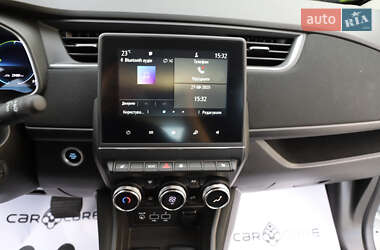 Хэтчбек Renault Zoe 2022 в 