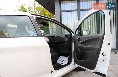 Хэтчбек Renault Zoe 2022 в 