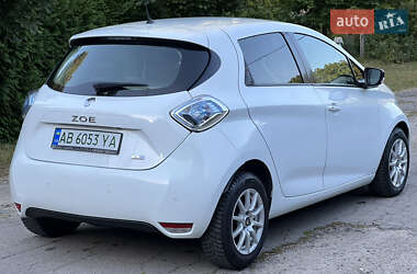 Хэтчбек Renault Zoe 2017 в 