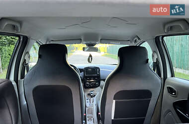 Хэтчбек Renault Zoe 2017 в 