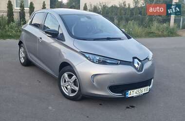 Хэтчбек Renault Zoe 2015 в 