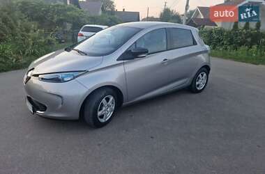 Хэтчбек Renault Zoe 2015 в 