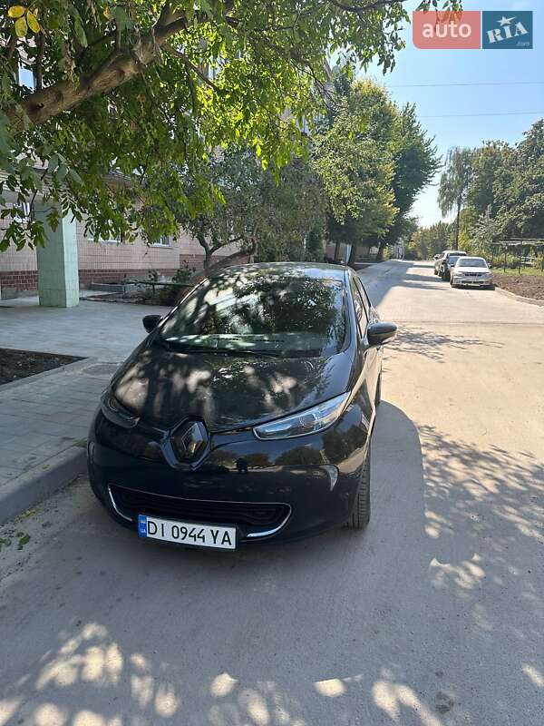 Хэтчбек Renault Zoe 2014 в 