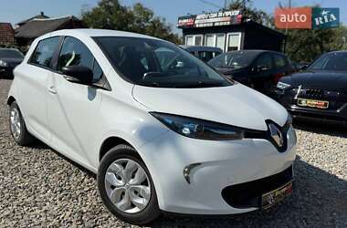 Хэтчбек Renault Zoe 2017 в 