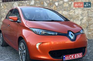 Хэтчбек Renault Zoe 2016 в 
