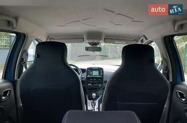 Хэтчбек Renault Zoe 2017 в 