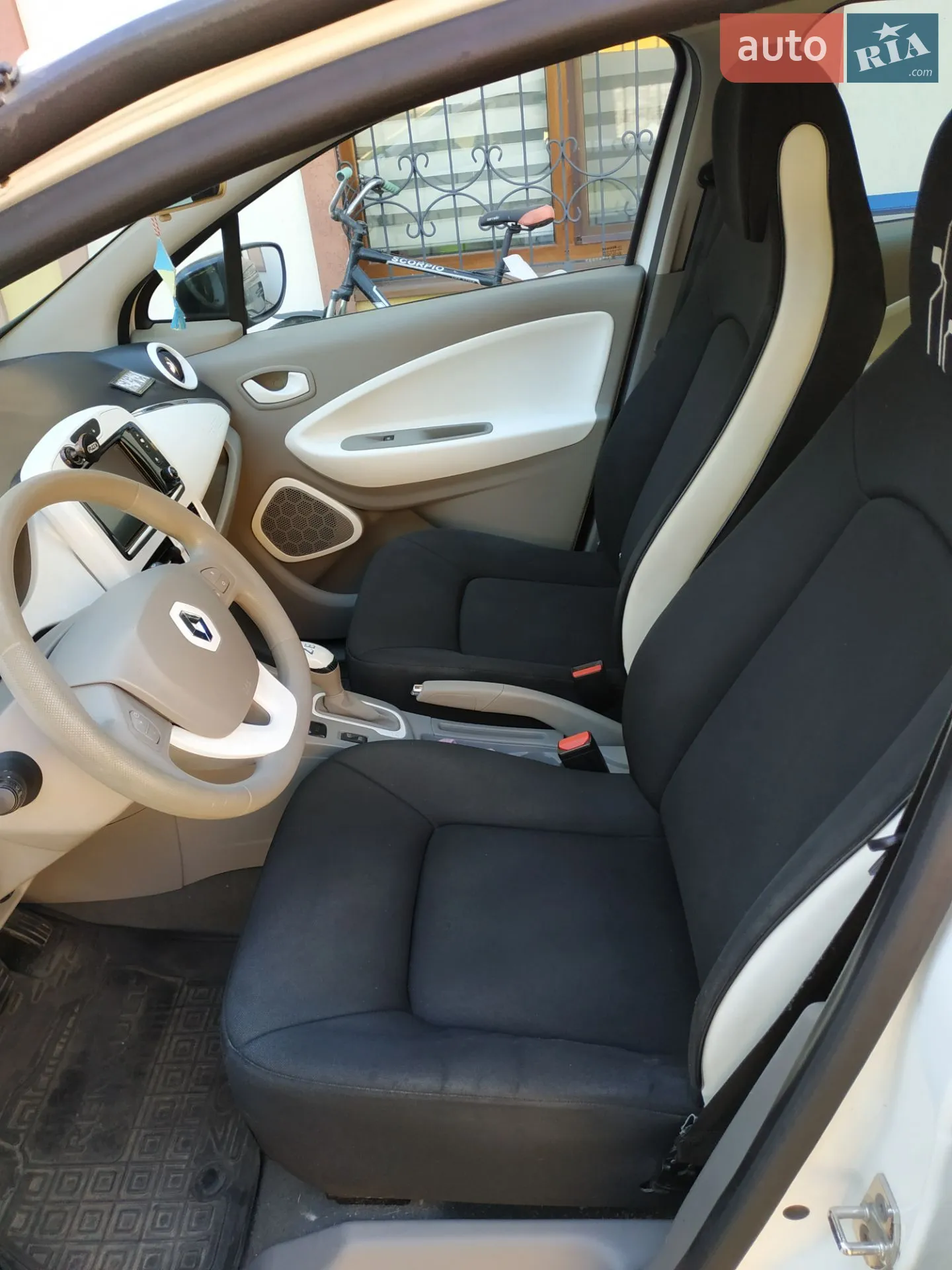 2016 Renault ZOE - мініатюра 12