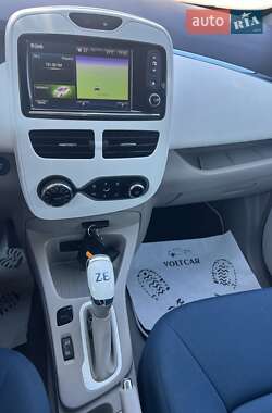 Хэтчбек Renault Zoe 2014 в 