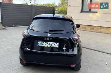 Хэтчбек Renault Zoe 2020 в 