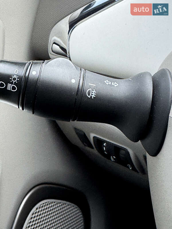 Хэтчбек Renault Zoe 2017 в Самборе фото 83 Хэтчбек Renault Zoe 2017 в Самборе