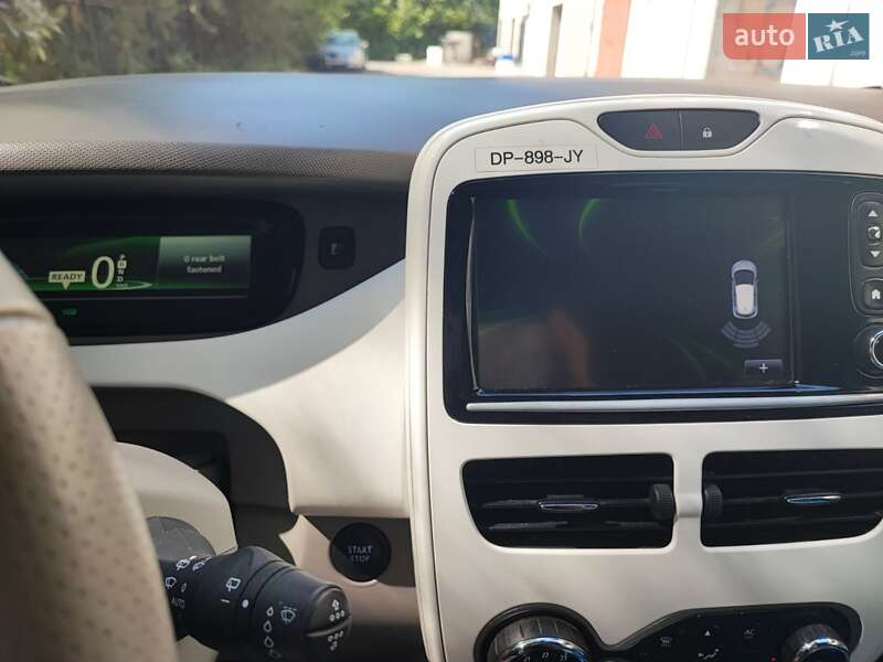 Хэтчбек Renault Zoe 2015 в Хмельницком
