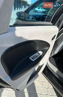 Хэтчбек Renault Zoe 2013 в 