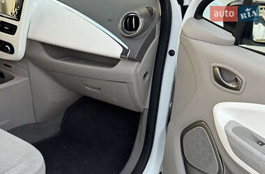 Хэтчбек Renault Zoe 2018 в 