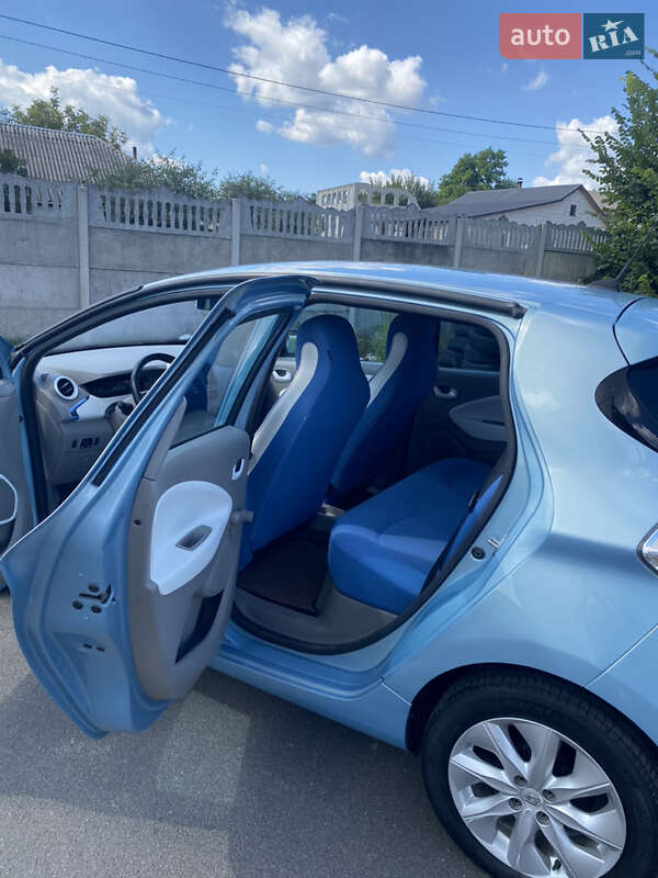 Хэтчбек Renault Zoe 2013 в Малине