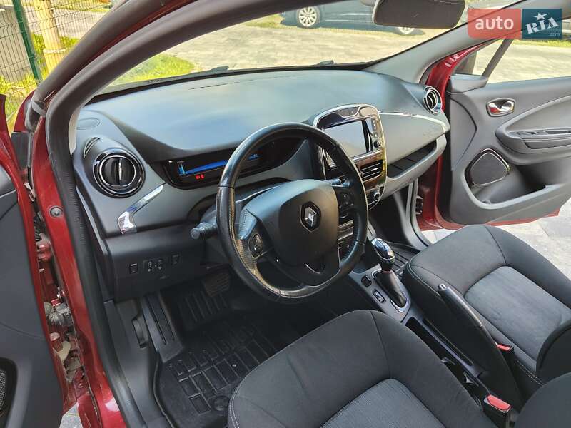 Хэтчбек Renault Zoe 2017 в Львове